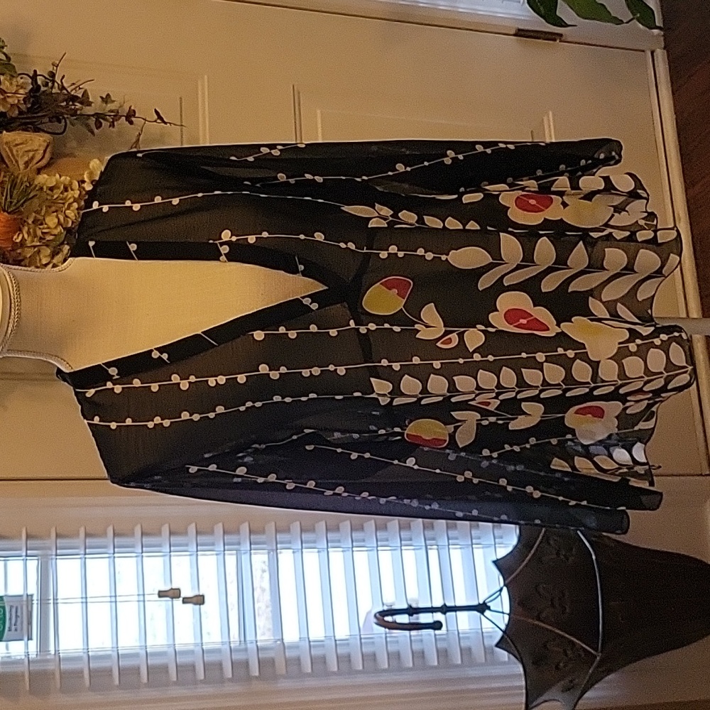 Coldwater Creek black white red yellow semi sheer long sleeve top Medium…EUC